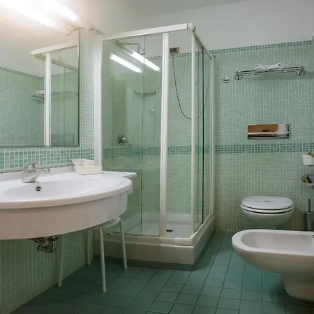 Lory & Ristorante Ferraro チェラーノ