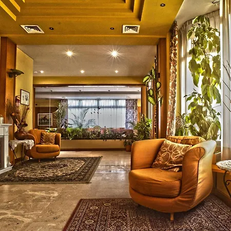 Lory & Ristorante Ferraro 4*