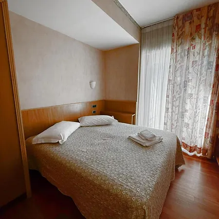 Lory & Ristorante Ferraro ホテル