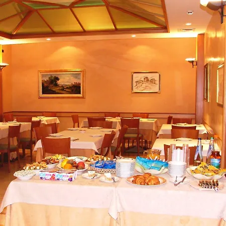 Lory & Ristorante Ferraro Hotel