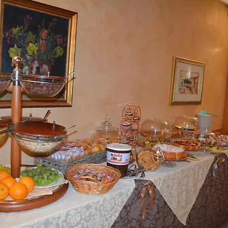 Ξενοδοχείο Lory & Ristorante Ferraro 4*