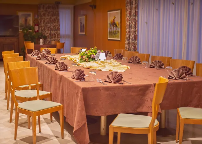 Lory & Ristorante Ferraro 4* Селано