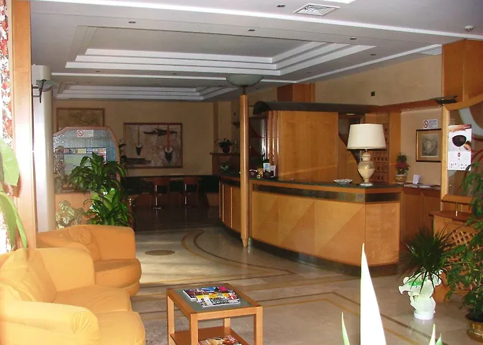 فندق Lory & Ristorante Ferraro