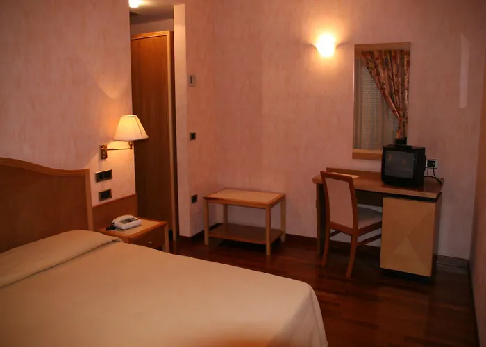 Lory & Ristorante Ferraro Отель Селано