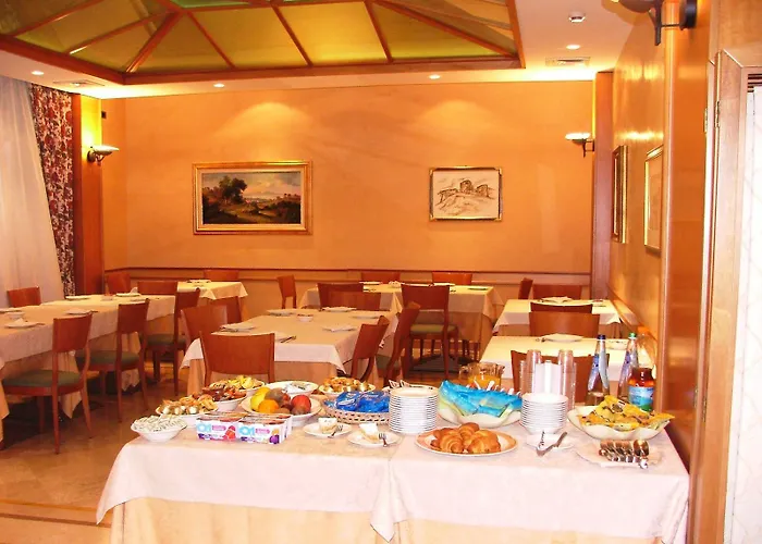 Lory & Ristorante Ferraro Отель