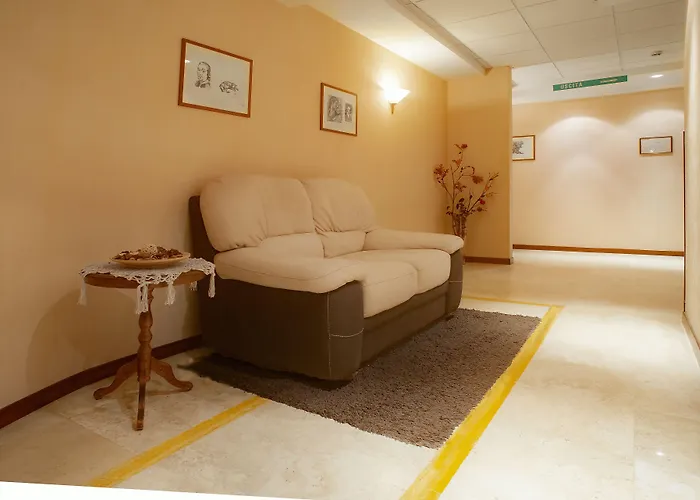 Lory & Ristorante Ferraro 4* Селано