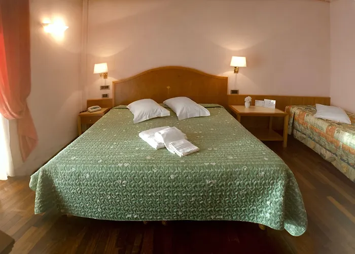 Lory & Ristorante Ferraro Отель Селано