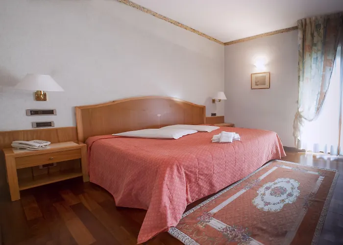 Lory & Ristorante Ferraro 4*