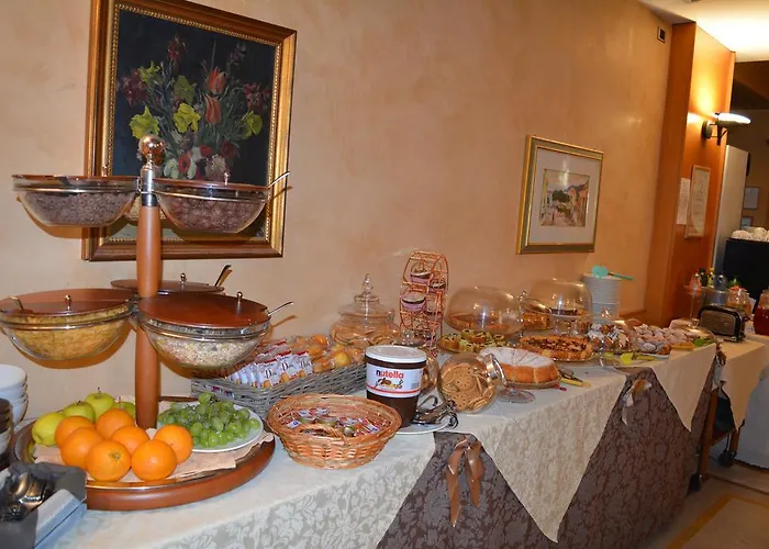 فندق Lory & Ristorante Ferraro 4*